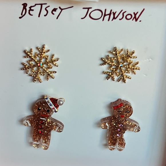 New Betsey Johnson Gingerbread  And Snowflake stud Earrings - Picture 10 of 12